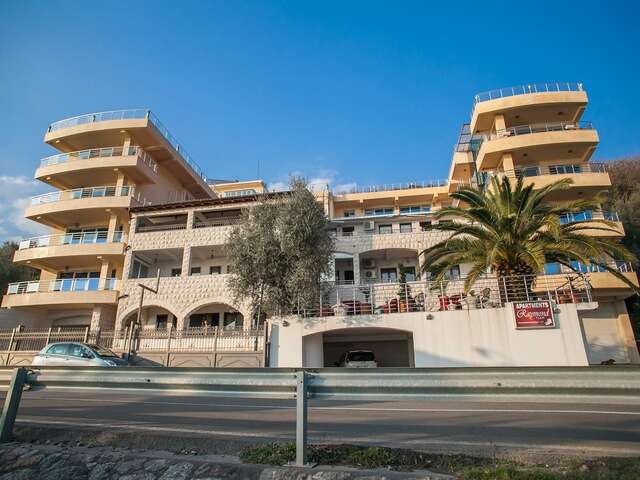 Апартаменты Apartments Raymond Свети-Стефан-20